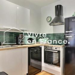 Location saisonnière à Lyon 6 avec une cuisine toute équipée et rénové par une architecte