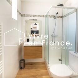 Salle de bain du logement en location à Angers
